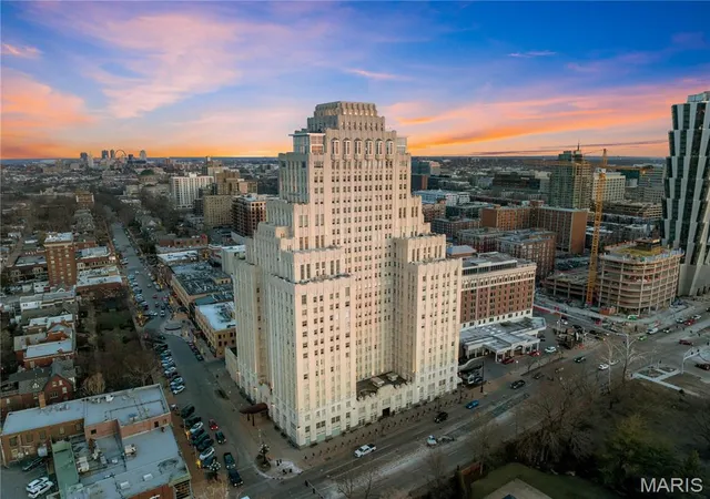 Photo 2 of Condo for sale at 232 N Kingshighway Blvd #1903, Saint Louis, MO 63108 | MLS# MIS26052609 | Listing updated on 2026-09-02