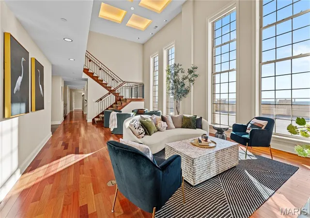 Photo 3 of Condo for sale at 232 N Kingshighway Blvd #1903, Saint Louis, MO 63108 | MLS# MIS26052609 | Listing updated on 2026-09-02