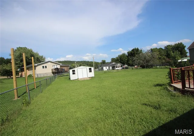 4th image of 208 N Valle St, Pilot Knob, MO 63663 | MLS# MIS26052646