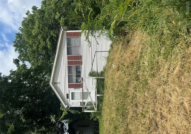 Photo 1 of Single family home for sale at 7205 Sapphire Ave, Saint Louis, MO 63136 | MLS# MIS26052647 | Listing updated on 2026-08-14
