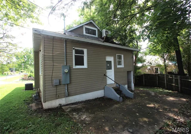 4th image of 213 E Walnut St, Arcadia, MO 63621 | MLS# MIS26052652