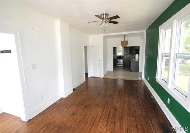 5th image of 213 E Walnut St, Arcadia, MO 63621 | MLS# MIS26052652