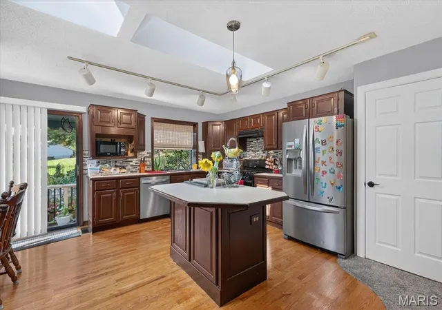 Photo 1 of Single family home for sale at 4482 Dantonaire Pl, Saint Louis, MO 63128 | MLS# MIS26052655 | Listing updated on 2026-10-20