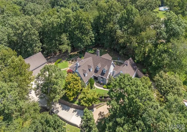 Photo 3 of Single family home for sale at 3401 Normandy, Poplar Bluff, MO 63901 | MLS# MIS26052658 | Listing updated on 2026-08-18