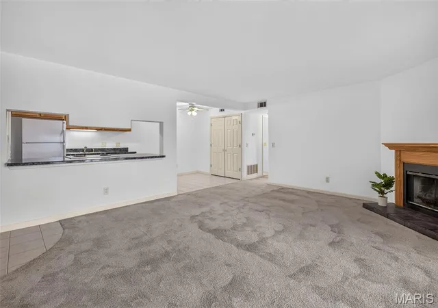 Listing Photo 4 - Condo for sale in building located at 1211 Mangrove Ln, St. Louis, MO 63125 - Unit #6