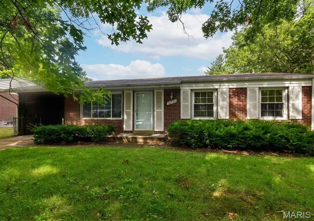 Photo 2 of Sale Pending at 10725 Alliance Dr, Saint Louis, MO 63136 | MLS# MIS26052663 | Listing updated on 2026-08-27
