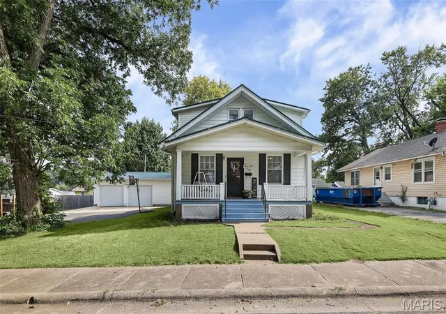 Photo 2 of Single family home for sale at 324 E South 2Nd St, Red Bud, IL 62278 | MLS# MIS26052671 | Listing updated on 2026-08-31