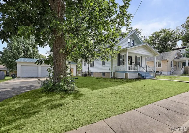 Photo 3 of Single family home for sale at 324 E South 2Nd St, Red Bud, IL 62278 | MLS# MIS26052671 | Listing updated on 2026-08-31