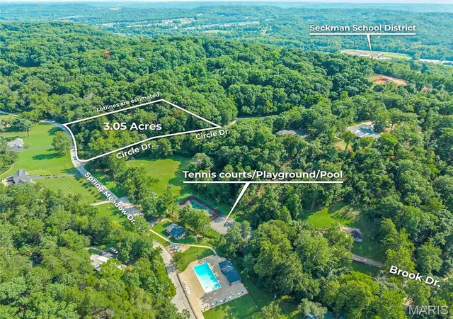Photo 3 of Single family home for sale at 5002 Circle Dr, Imperial, MO 63052 | MLS# MIS26052679 | Listing updated on 2026-10-07