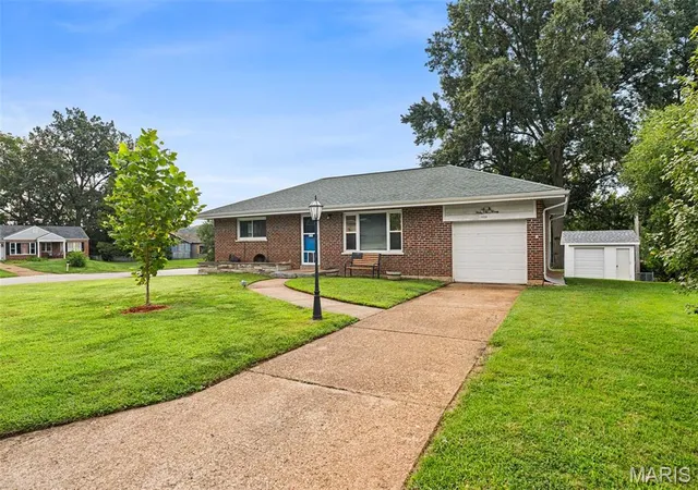 image of 9420 High Hill Court, Saint Louis, MO 63126 | MLS# MIS26052681