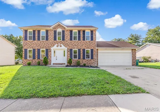 Photo 1 of Single family home for sale at 1013 S Walnut St, O Fallon, IL 62269 | MLS# MIS26052682 | Listing updated on 2026-08-24
