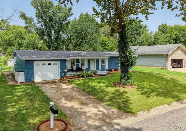 2nd image of 109 Dawn Dr, Washington, MO 63090 | MLS# MIS26052710