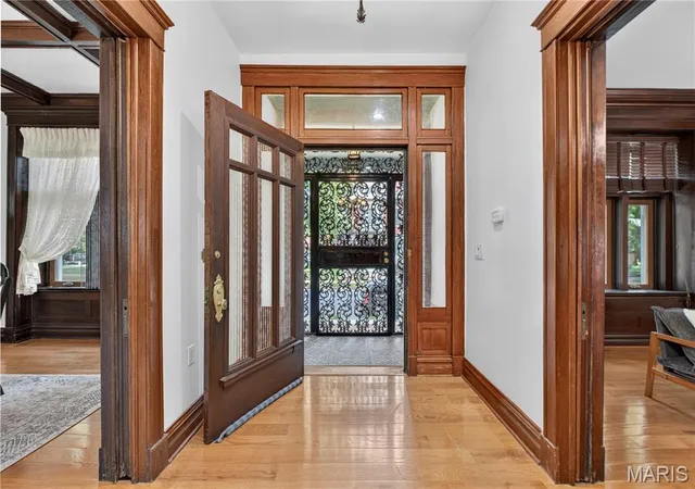 Photo 4 of Single family home for sale at 2922 Accomac St, Saint Louis, MO 63104 | MLS# MIS26052719 | Listing updated on 2026-10-08