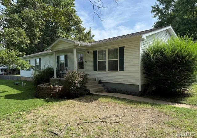 Photo 1 of Single family home for sale at 5134 Hurryville Rd, Farmington, MO 63640 | MLS# MIS26052721 | Listing updated on 2026-08-17