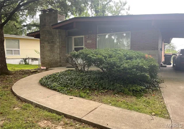 Photo 1 of Single family home for sale at 7222 Boellner Dr, Hazelwood, MO 63042 | MLS# MIS26052724 | Listing updated on 2026-09-01