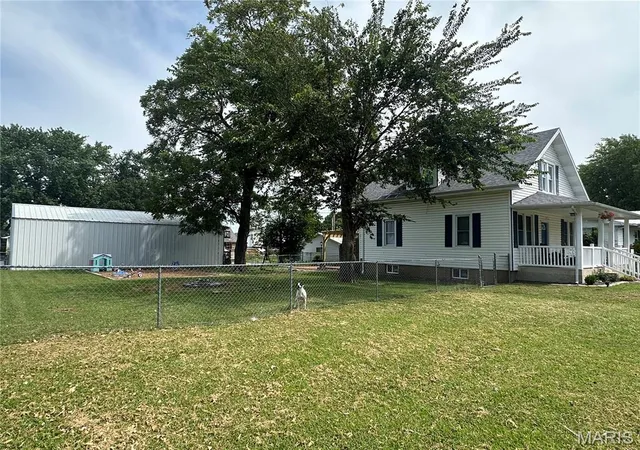 Photo 1 of Single family home for sale at 205 E Monroe, Owensville, MO 65066 | MLS# MIS26052732 | Listing updated on 2026-08-16