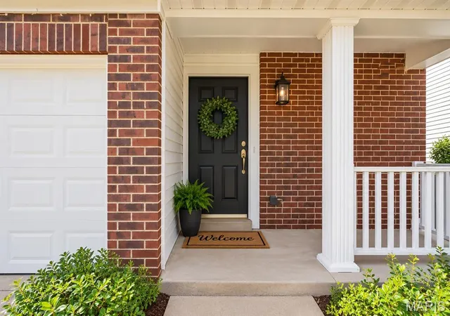 Photo 2 of Condo for sale at 1165 Big Bend Crossing Dr, Manchester, MO 63088 | MLS# MIS26052733 | Listing updated on 2026-10-19