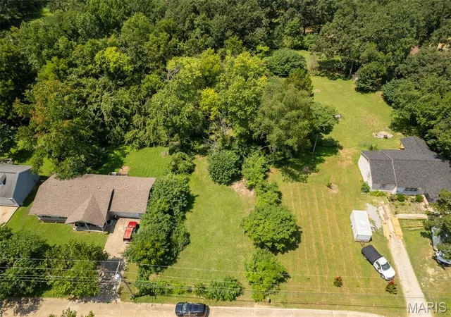 2nd image of 2429 Channon Dr, Poplar Bluff, MO 63901 | MLS# MIS26052737