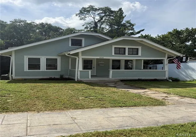 1st image of 214 Shepherd Pl Pl, Hannibal, MO 63401 | MLS# MIS26052743