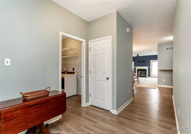 Photo 3 of House for sale at 10 Thoreau Ct, O Fallon, MO 63366 | MLS# MIS26052746 | Listing updated on 2026-10-21