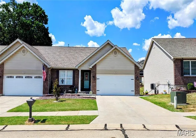 Photo 1 of Sale Pending at 5 Jackson Cir, Festus, MO 63028 | MLS# MIS26052749 | Listing updated on 2026-09-01