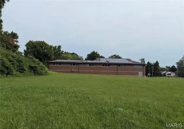 Photo 1 of Land for sale at 1011 Jennings Station Rd, Saint Louis, MO 63137 | MLS# MIS26052757 | Listing updated on 2026-08-16