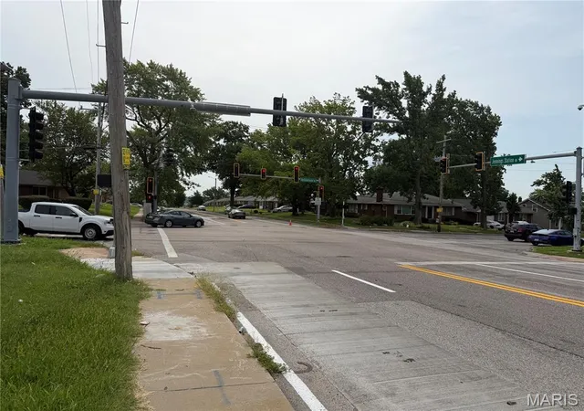 Photo 3 of Land for sale at 1011 Jennings Station Rd, Saint Louis, MO 63137 | MLS# MIS26052757 | Listing updated on 2026-08-16