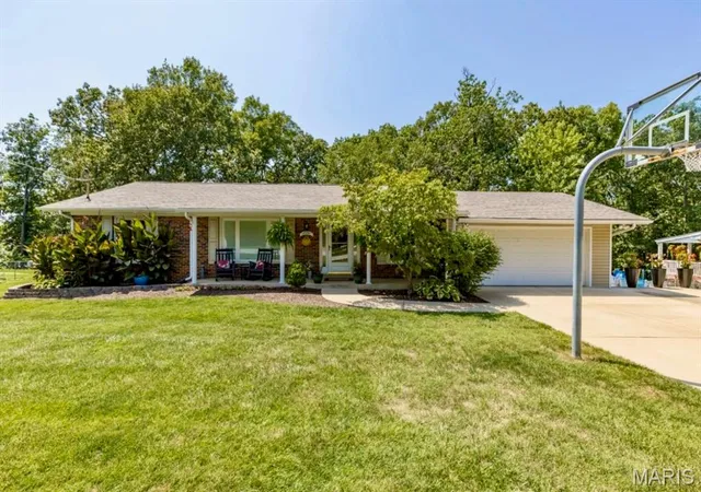 1st image of 62 Pearl Dr, Hillsboro, MO 63050 | MLS# MIS26052758