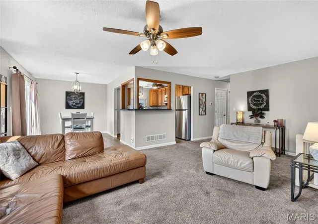 Photo 1 of Single family home for sale at 42 Bridgeport Dr, Saint Charles, MO 63304 | MLS# MIS26052762 | Listing updated on 2026-09-24