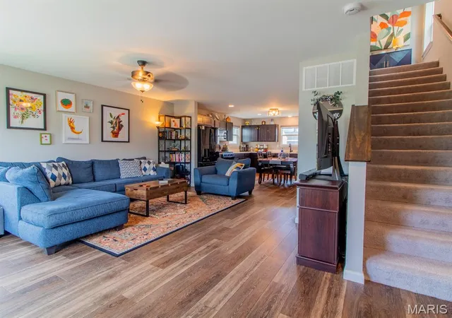 3rd image of 9414 Woolworth Dr, Saint Louis, MO 63126 | MLS# MIS26052781