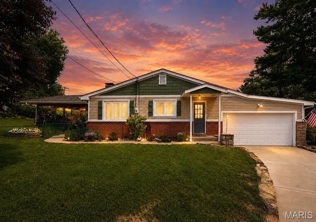 47th image of 4900 Voltaire Dr, Godfrey, IL 62035 | MLS# MIS26052801
