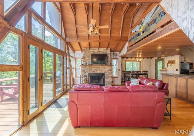 Photo 4 of Single family home for sale at 927 Trophy Woods Dr, Wright City, MO 63390 | MLS# MIS26052804 | Listing updated on 2026-10-08