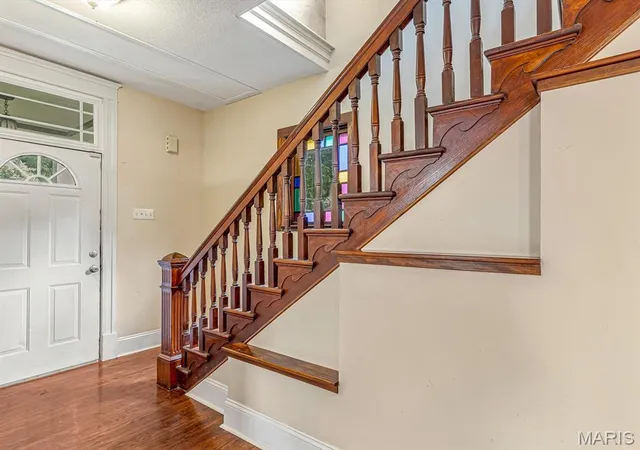 Photo 3 of Single family home for sale at 629 E Vandalia St, Edwardsville, IL 62025 | MLS# MIS26052808 | Listing updated on 2026-09-06