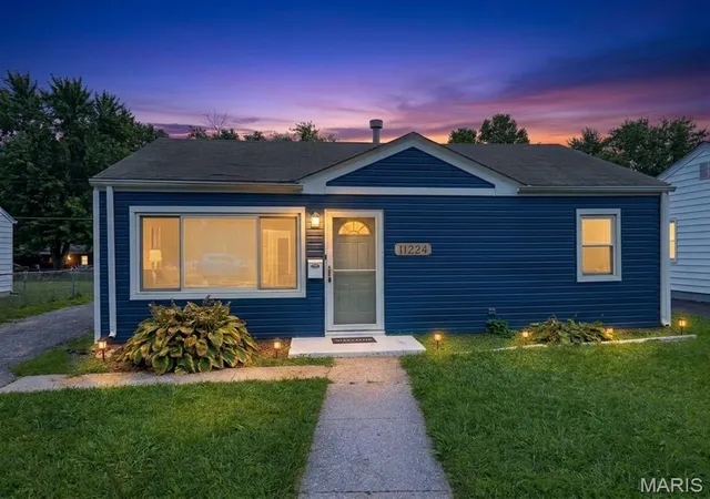 Photo 2 of Single family home for sale at 11224 Saint Clement Ln, Saint Ann, MO 63074 | MLS# MIS26052811 | Listing updated on 2026-08-28