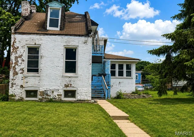 Photo 1 of Single family home for sale at 3716 Oregon Ave, Saint Louis, MO 63118 | MLS# MIS26052814 | Listing updated on 2026-08-29