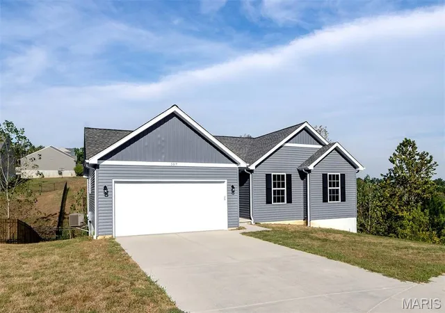 Photo 1 of Sale Pending at 107 Cedar Hts, Festus, MO 63028 | MLS# MIS26052819 | Listing updated on 2026-10-06