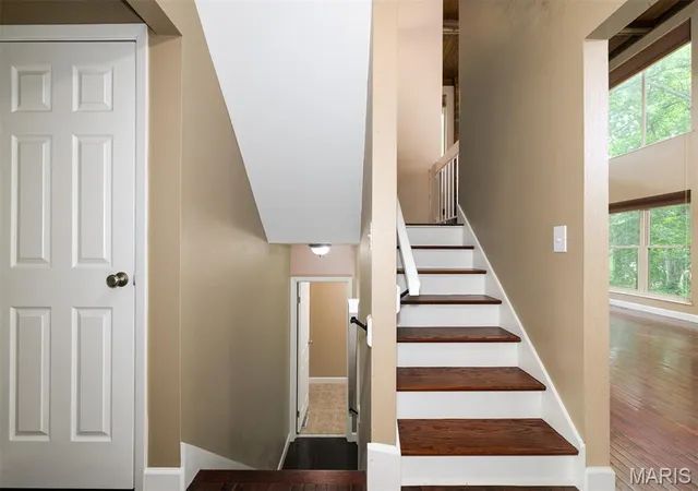 Photo 4 of Single family home for sale at 7156 Becker Rd, Saint Louis, MO 63129 | MLS# MIS26052820 | Listing updated on 2026-08-22