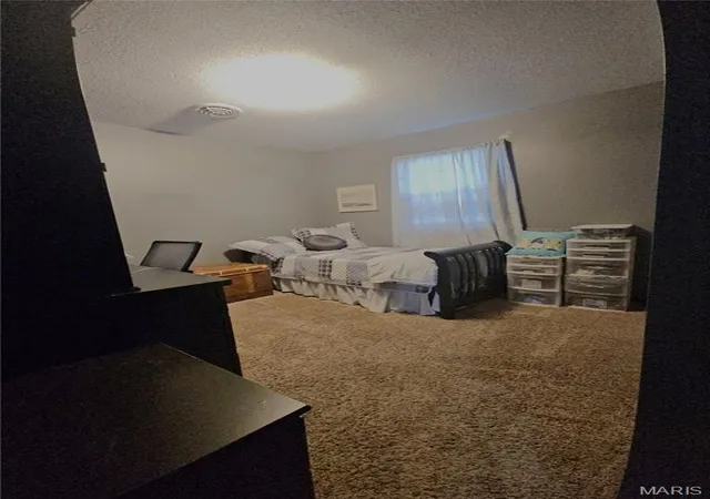 Photo 3 of Single family home for sale at 915 S Muldrow St, Mexico, MO 65265 | MLS# MIS26052822 | Listing updated on 2026-10-06