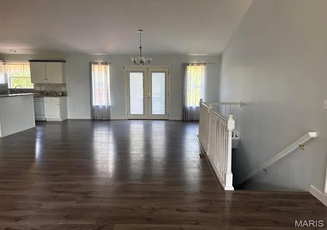 3rd image of 11919 Westwood Ln, Highland, IL 62249 | MLS# MIS26052828