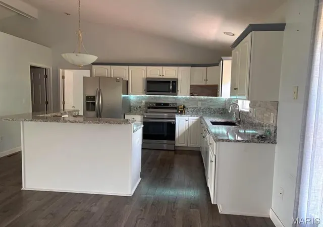 5th image of 11919 Westwood Ln, Highland, IL 62249 | MLS# MIS26052828