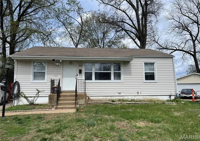 Photo 1 of Single family home for sale at 3519 Saint Blase Ln, Saint Ann, MO 63074 | MLS# MIS26052837 | Listing updated on 2026-08-17