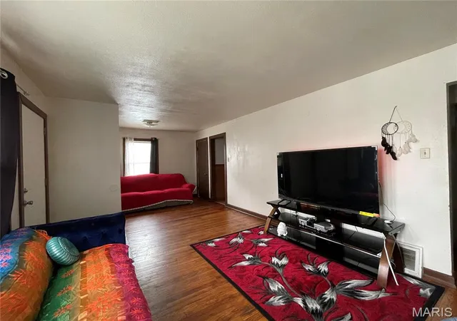 Photo 4 of Single family home for sale at 3519 Saint Blase Ln, Saint Ann, MO 63074 | MLS# MIS26052837 | Listing updated on 2026-08-17