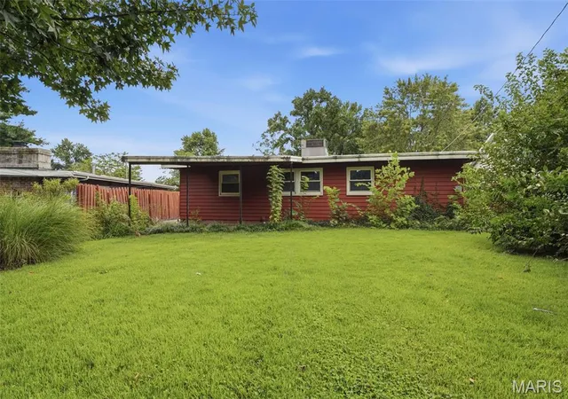 Photo 17 of Single family home for sale at 8443 Engler Ave, St Louis, MO 63114 | MLS# MIS26052838 | Listing updated on 2026-09-25