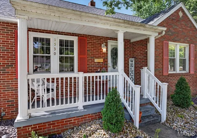 4th image of 1530 Livingston St, Carlyle, IL 62231 | MLS# MIS26052840