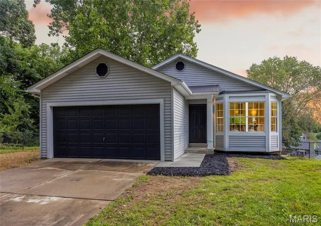 Photo 1 of Single family home for sale at 842 Whispering Rock Dr, O Fallon, MO 63366 | MLS# MIS26052845 | Listing updated on 2026-09-02