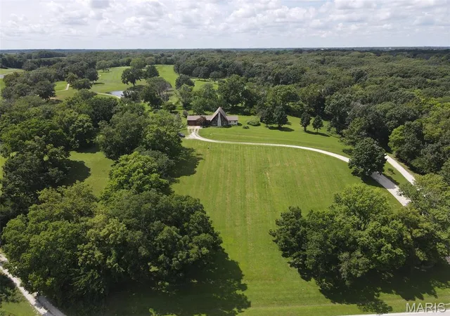 Photo 1 of Single family home for sale at 21553 State Hwy B, Canton, MO 63435 | MLS# MIS26052855 | Listing updated on 2026-09-21