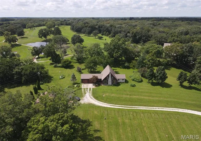 Photo 3 of Single family home for sale at 21553 State Hwy B, Canton, MO 63435 | MLS# MIS26052855 | Listing updated on 2026-09-21