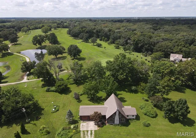Photo 3 of Single family home for sale at 21553 State Hwy B, Canton, MO 63435 | MLS# MIS26052855 | Listing updated on 2026-09-21