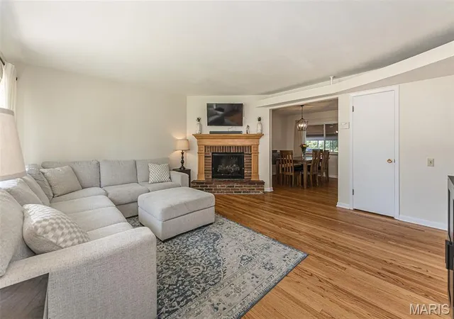 Photo 3 of Sale Pending at 9327 Ewers Dr, Crestwood, MO 63126 | MLS# MIS26052860 | Listing updated on 2026-08-29
