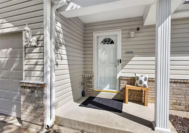 2nd image of 1761 Fairview Farms Cir, Wentzville, MO 63385 | MLS# MIS26052871